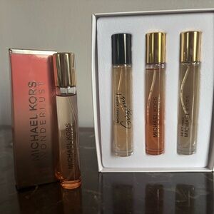Michael Kors Makeup in Gold and Tan